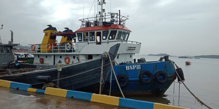 NASIONAL Satuan Tugas Khusus (Satgassus)Trisula Bakamla RI Tangkap Dua Kapal Terlibat Perdagangan BBM Illegal