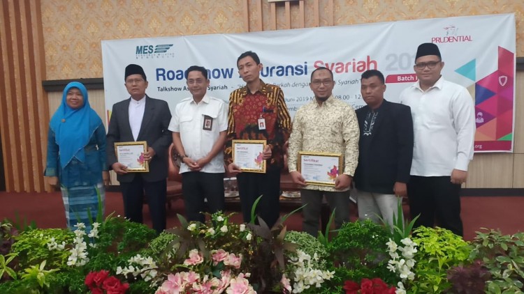 Roadshow Asuransi Syariah di Buka Oleh Kepala OJK Provinsi Bengkulu. 
