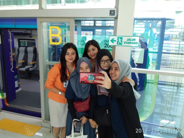 Jakarta Punya KA Bandara, Itu Gengsi atau Jadi Pilihan